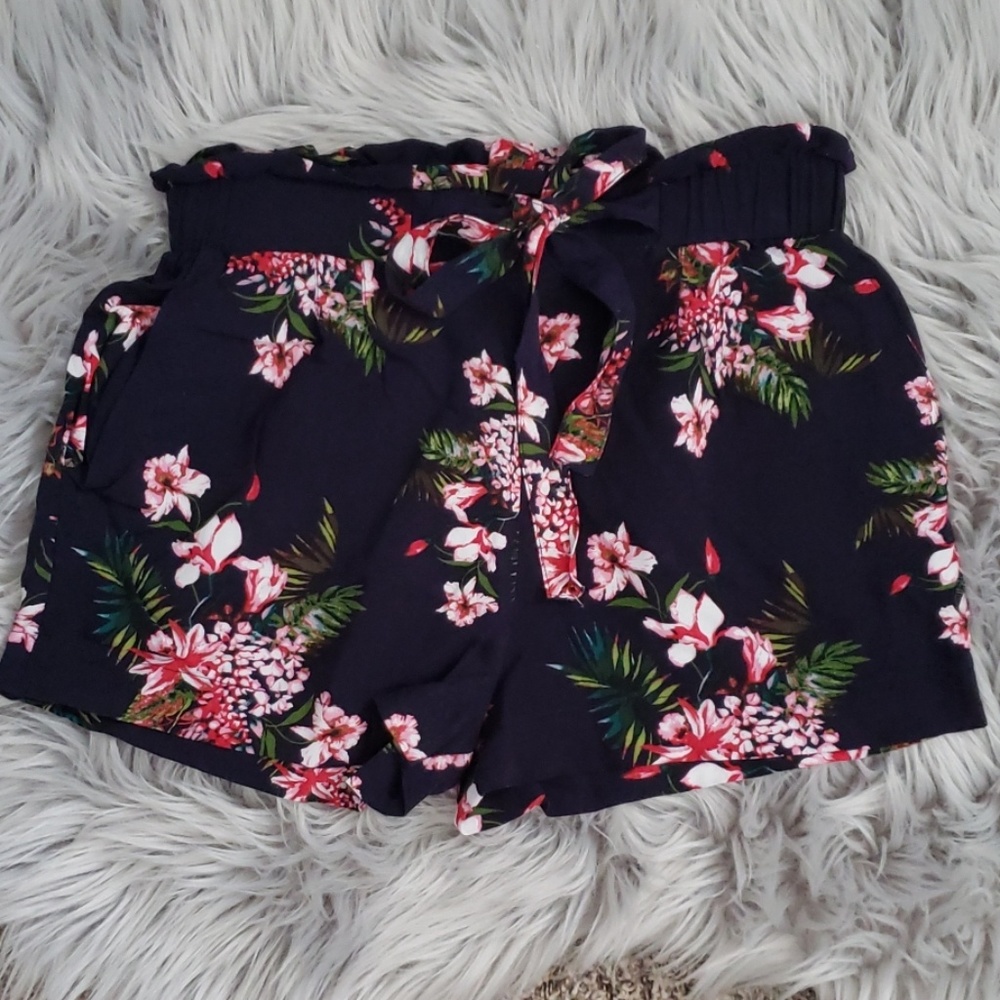 Paperbag Shorts